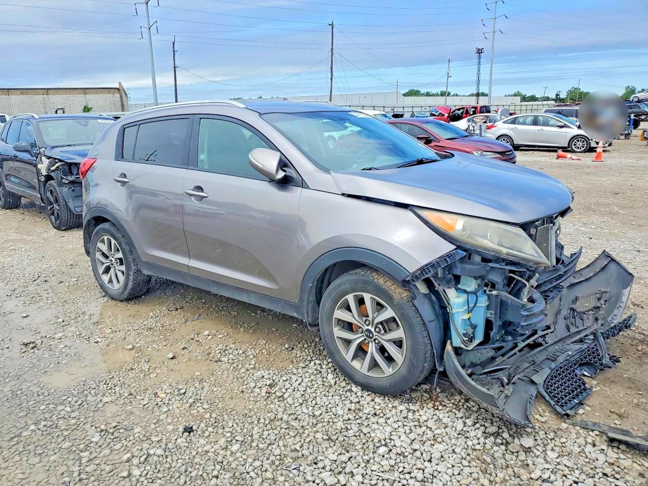 2015 KIA SPORTAGE GL - Middle-low