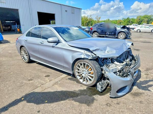 2016 MERCEDES-BENZ C C300