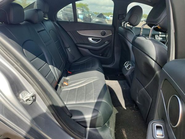 2016 MERCEDES-BENZ C C300