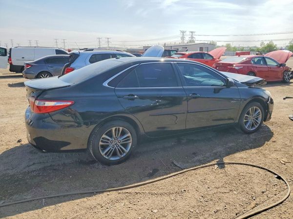 2017 TOYOTA CAMRY