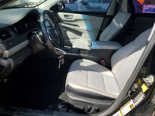 2017 TOYOTA CAMRY
