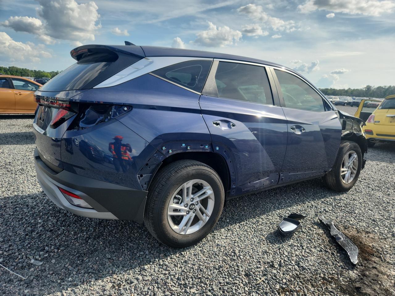 2025 HYUNDAI TUCSON SE