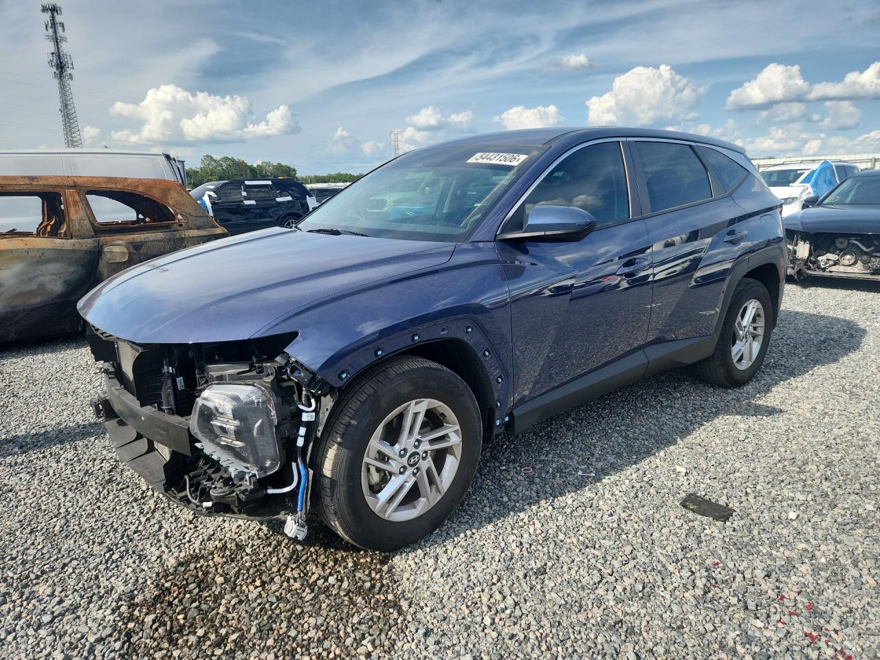 2025 HYUNDAI TUCSON SE