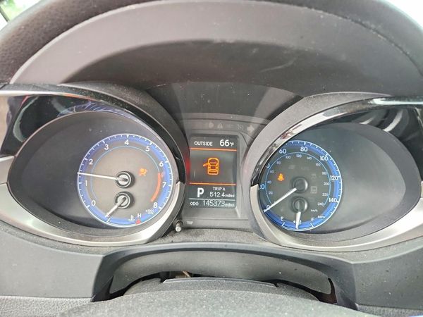 2015 TOYOTA COROLLA