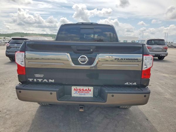2019 NISSAN TITAN