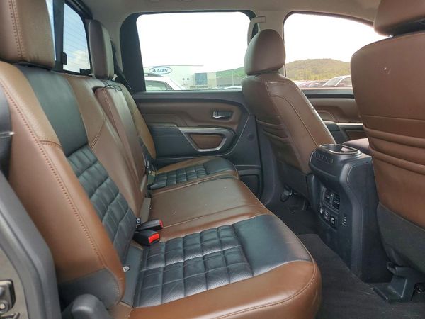 2019 NISSAN TITAN