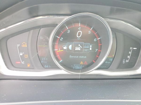 2015 VOLVO S60