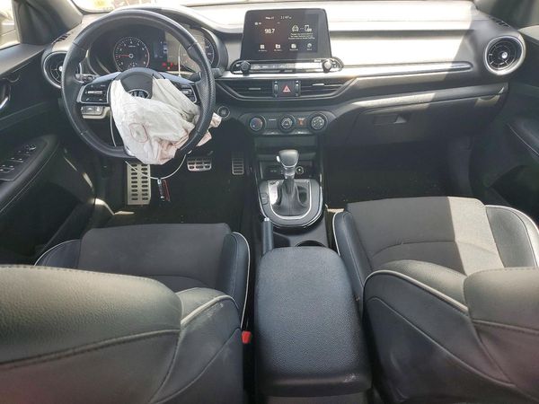 2020 KIA FORTE GT Line