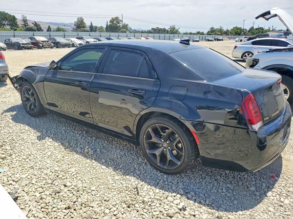 2021 CHRYSLER 300