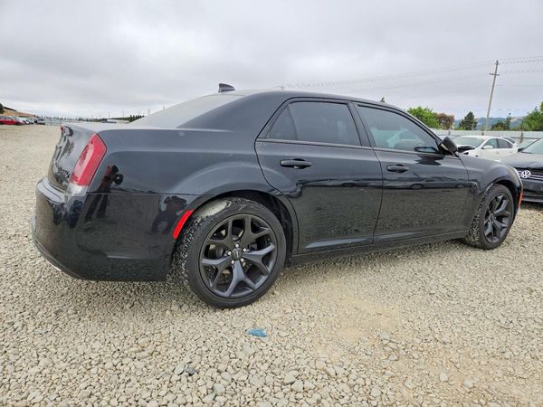 2021 CHRYSLER 300