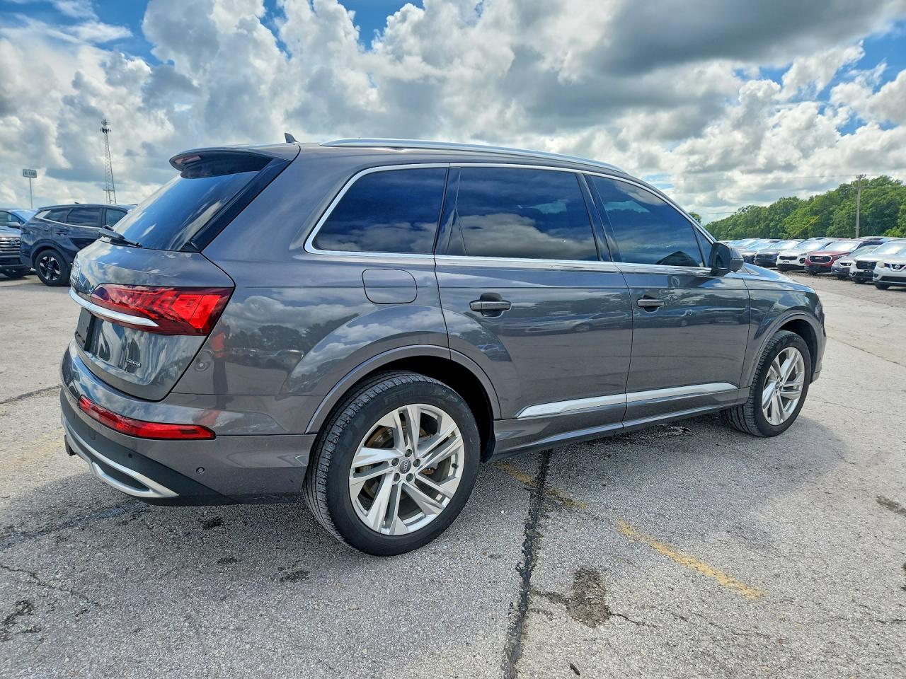 2020 AUDI Q7 quattro Premium Plus