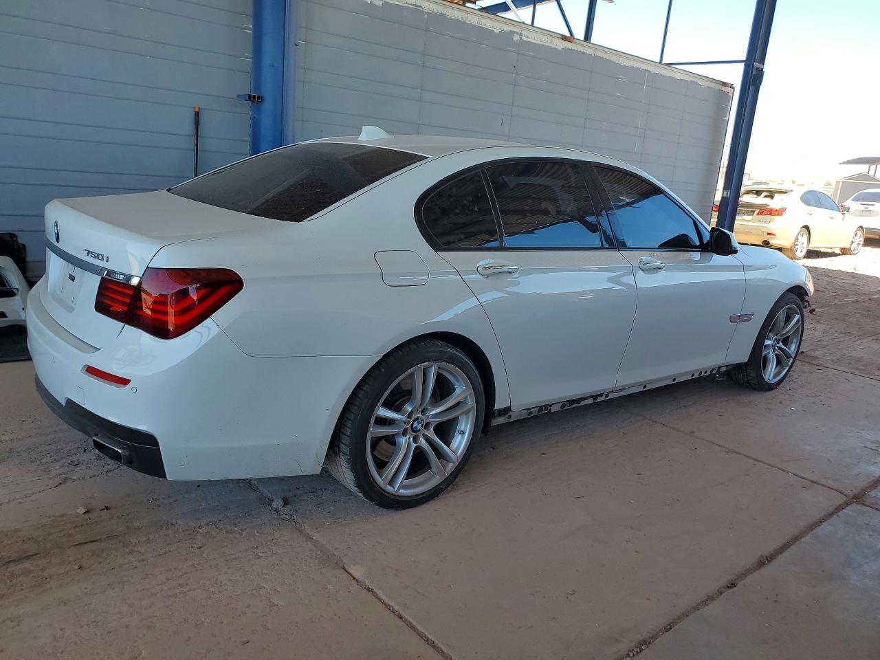 2014 BMW 750 750i/Alpina B7