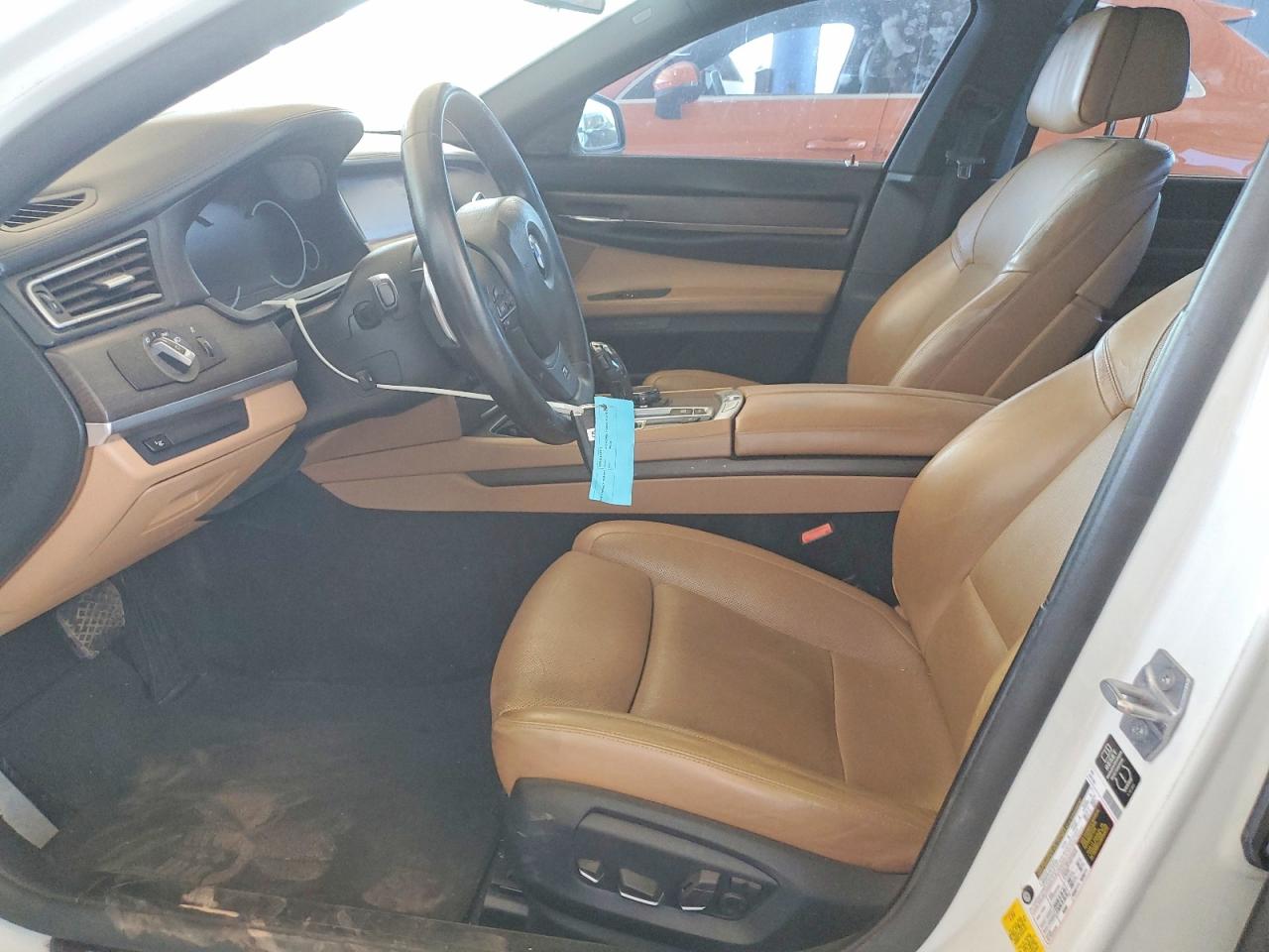 2014 BMW 750 750i/Alpina B7