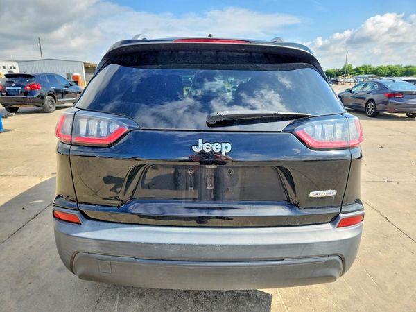 2019 JEEP CHEROKEE LATITUDE FWD
