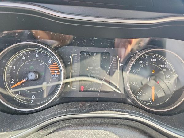 2019 JEEP CHEROKEE LATITUDE FWD