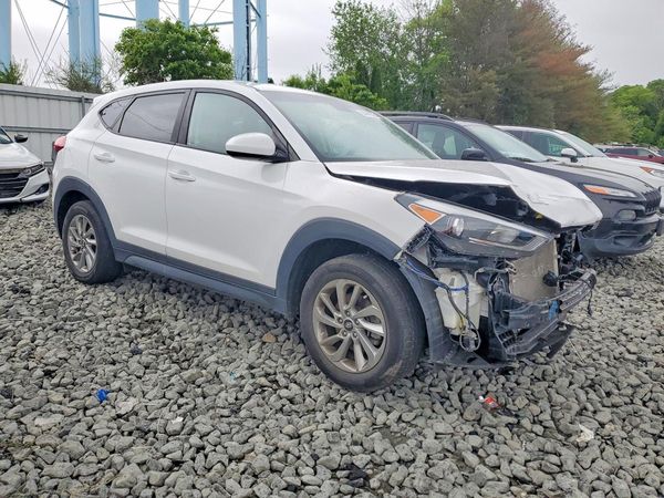 2018 HYUNDAI TUCSON SE Standard