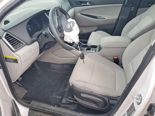 2018 HYUNDAI TUCSON SE Standard