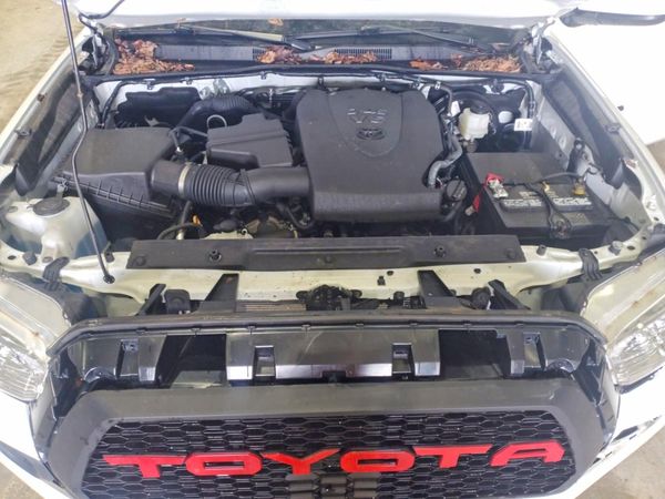 2022 TOYOTA TACOMA SR5