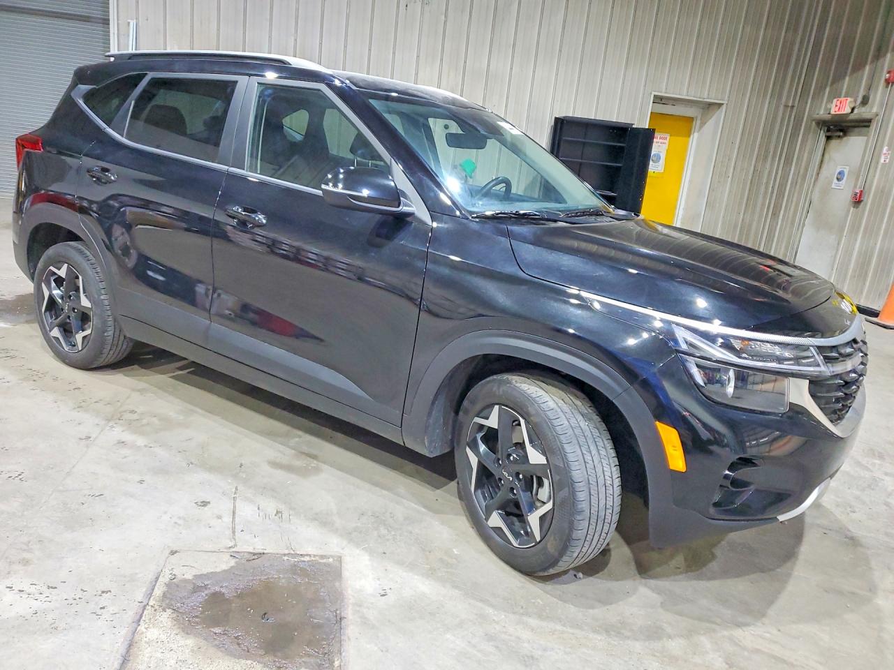 2025 KIA SELTOS S, X-Line