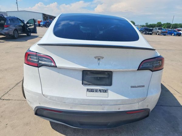 2022 TESLA MODEL  Y