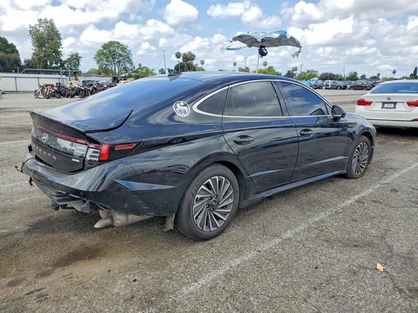2025 HYUNDAI SONATA Limited