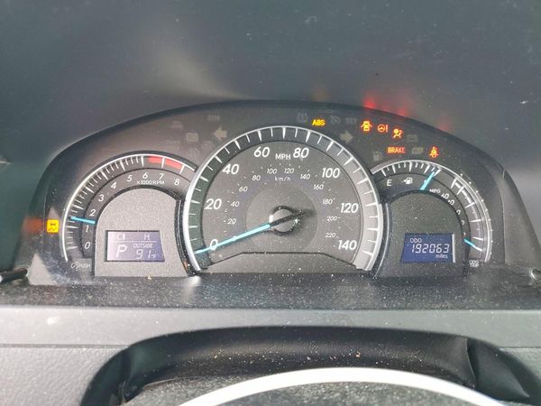 2014 TOYOTA CAMRY