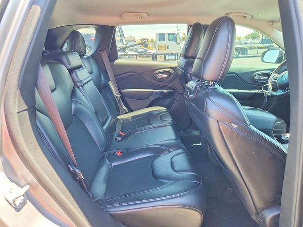 2019 JEEP CHEROKEE LATITUDE PLUS FWD