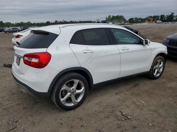 2020 MERCEDES-BENZ GLA GLA250