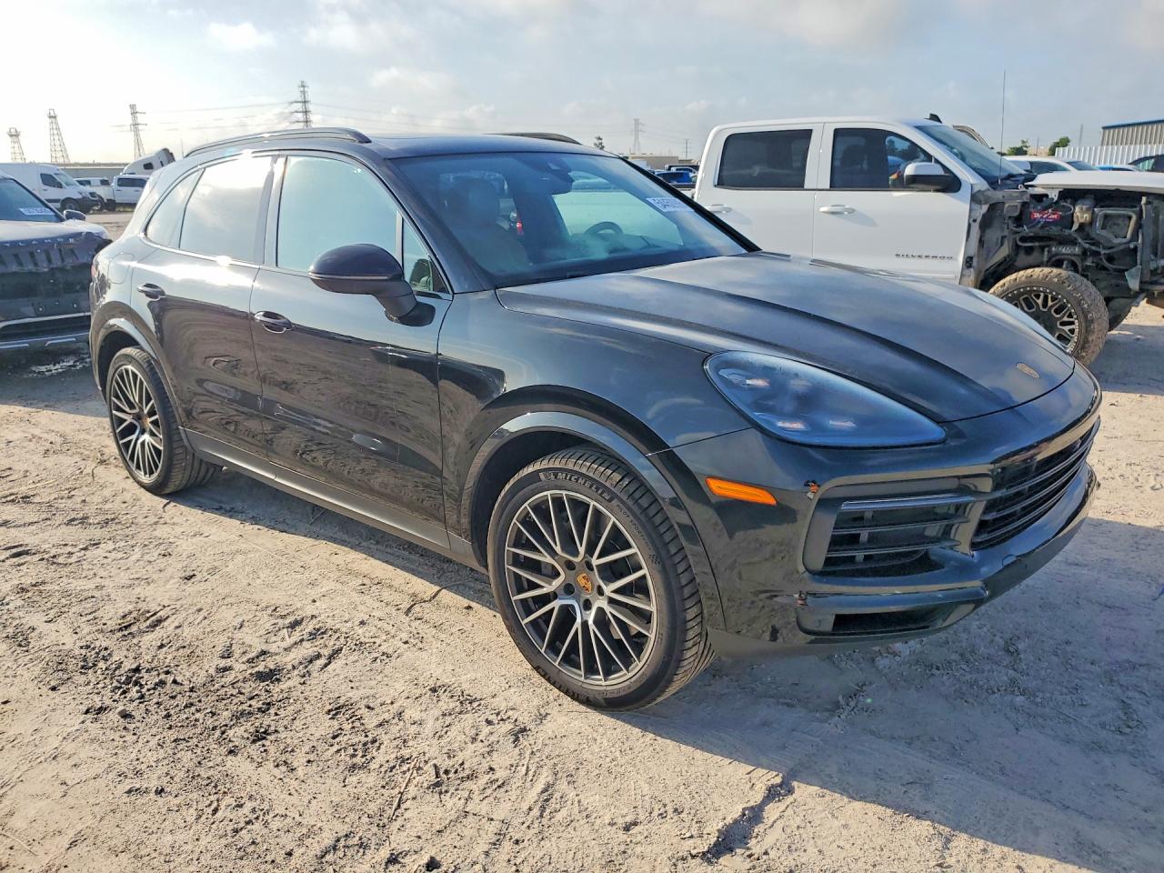 2021 PORSCHE CAYENNE S