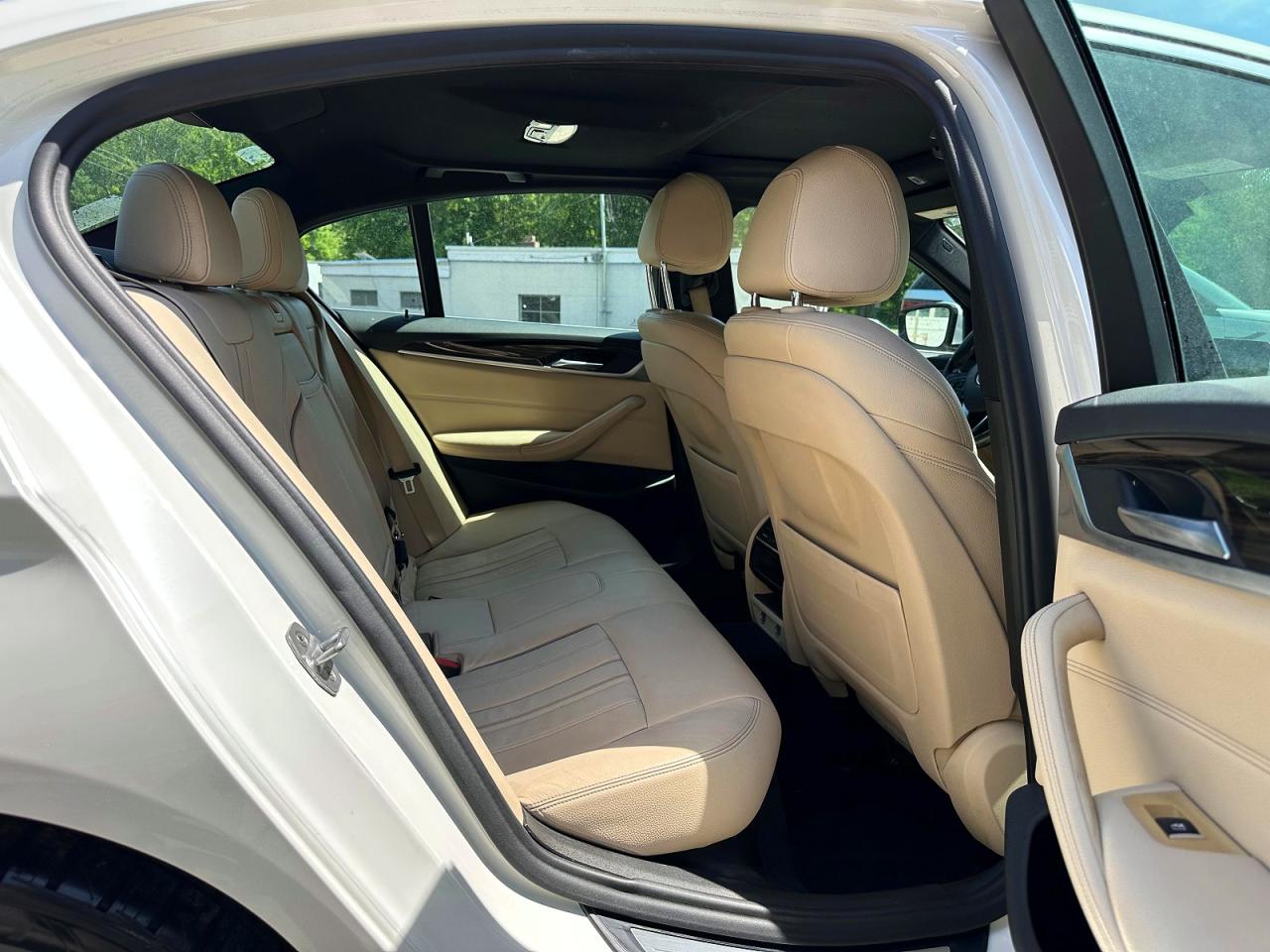 2019 BMW 530