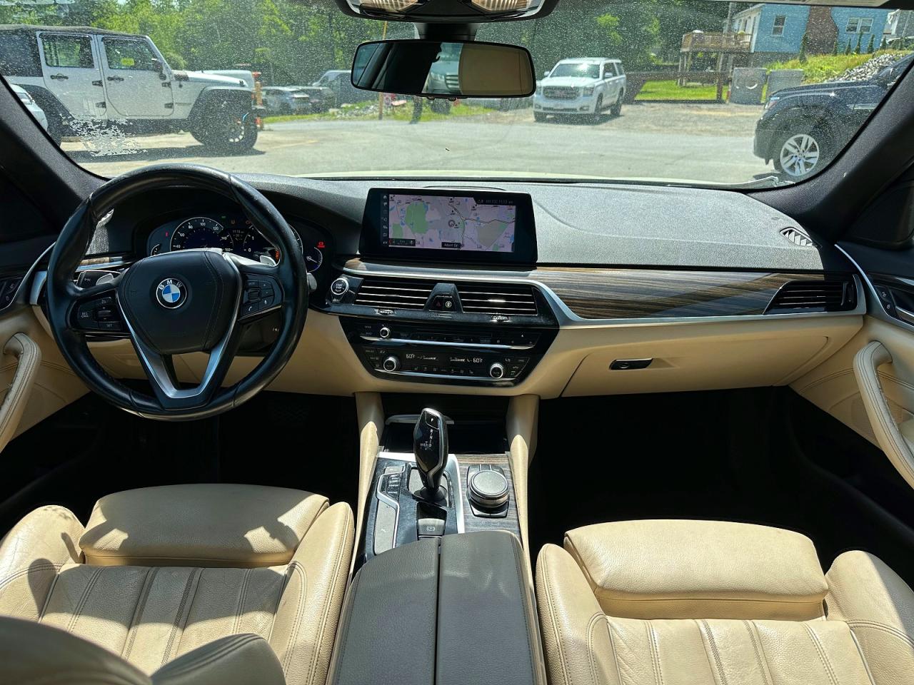 2019 BMW 530