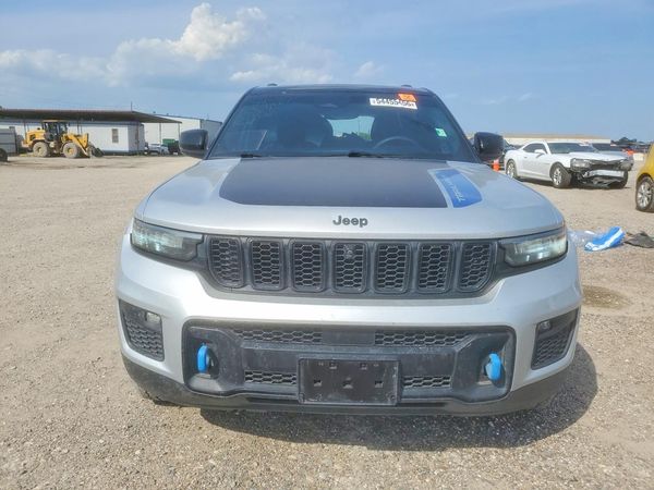 2022 JEEP GRAND CHEROKEE