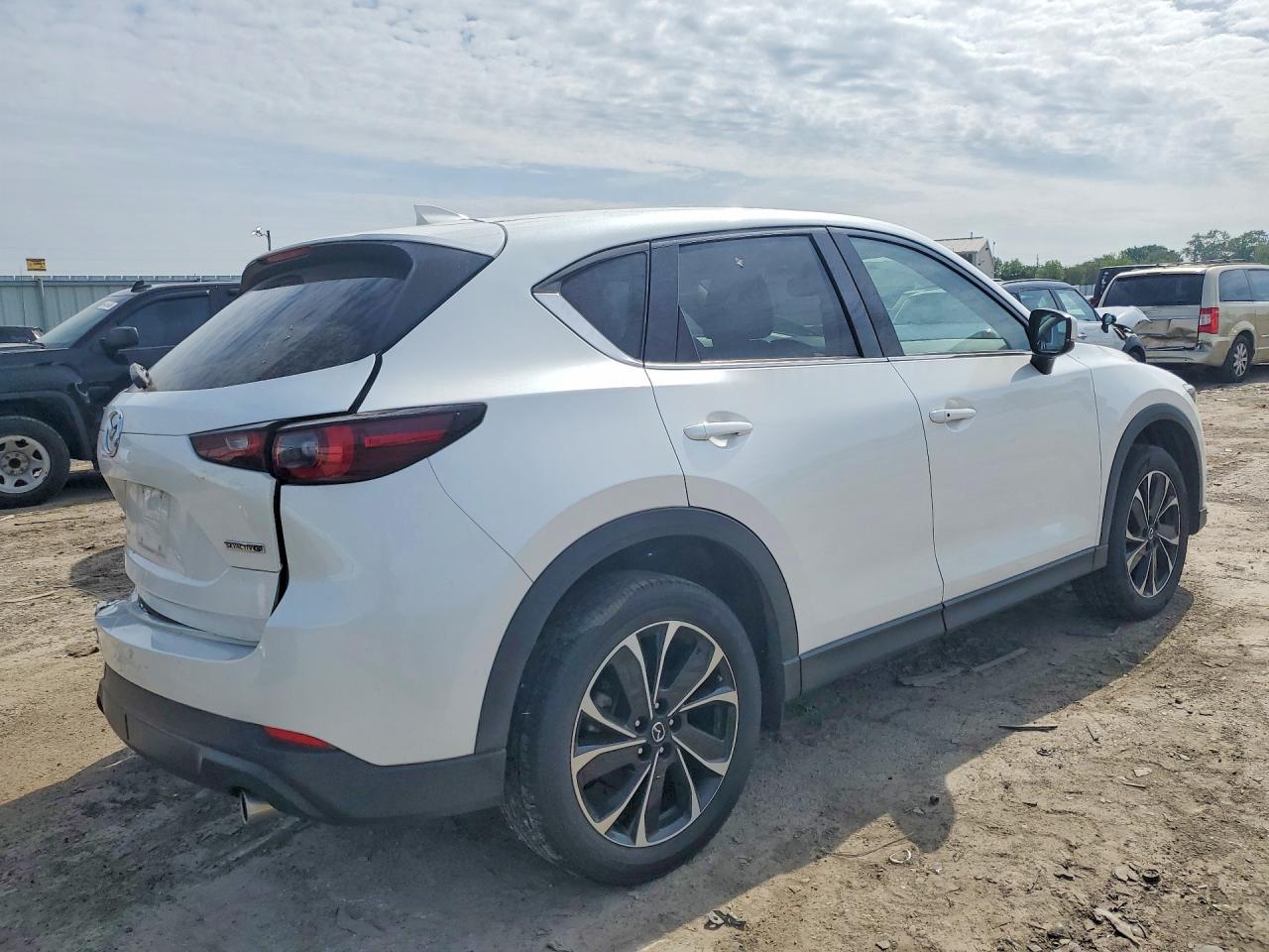 2022 MAZDA CX-5 Premium Plus Package
