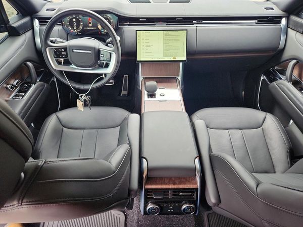 2025 LAND ROVER RANGEROVER SE