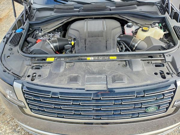 2025 LAND ROVER RANGEROVER SE