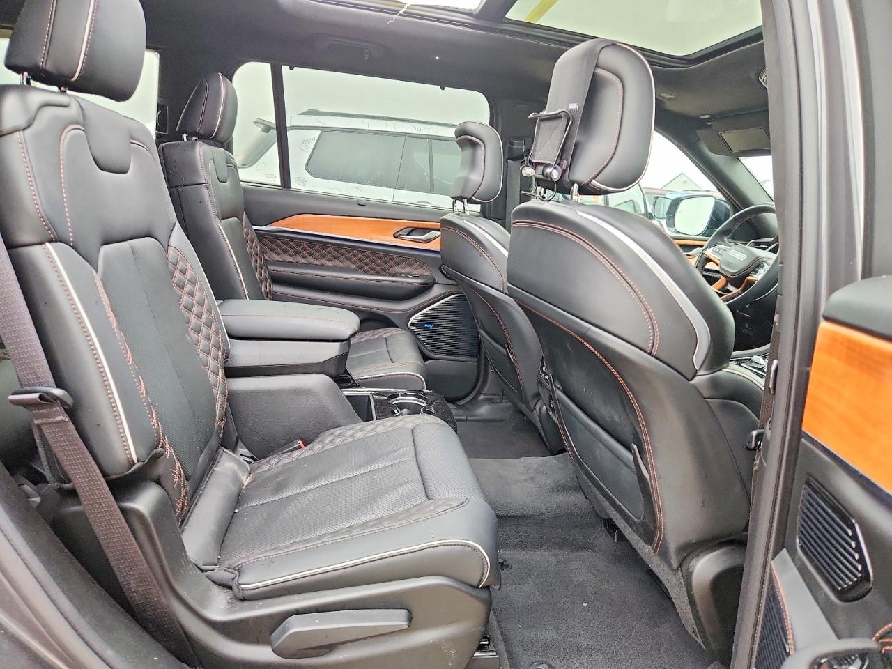 2023 JEEP GRAND CHEROKEE L SUMMIT 4X4