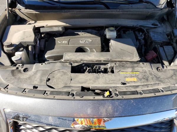 2018 INFINITI QX60 — Engine bay