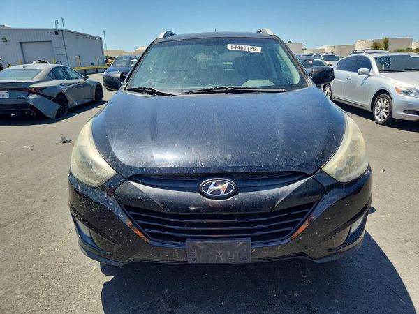 2015 HYUNDAI TUCSON GLS (Middle)