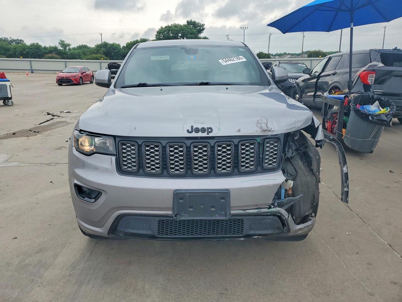 2020 JEEP GRAND CHEROKEE LAREDO 4X2