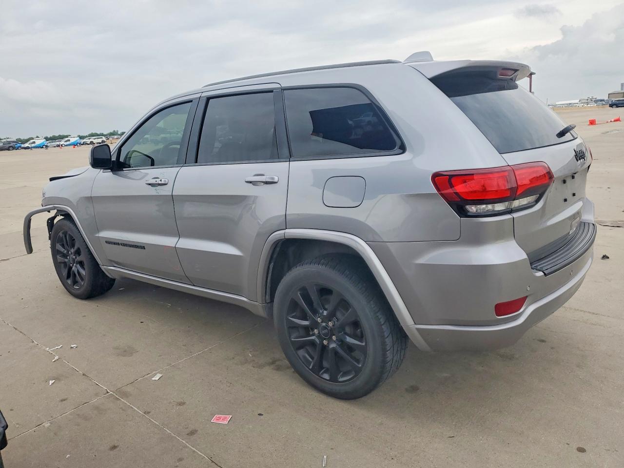 2020 JEEP GRAND CHEROKEE LAREDO 4X2