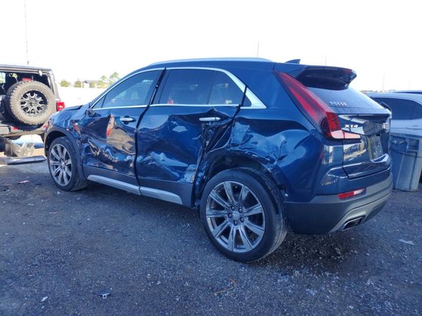 2019 CADILLAC XT4 Premium Luxury