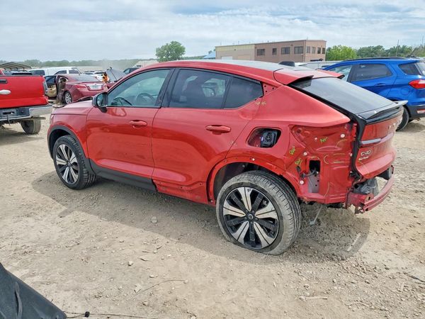 2023 VOLVO C40 Plus Dark