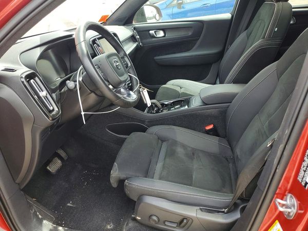 2023 VOLVO C40 Plus Dark