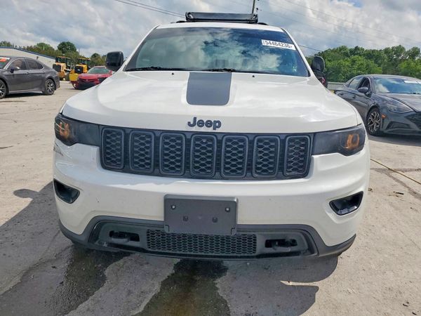 2018 JEEP GRAND CHEROKEE LAREDO 4X4