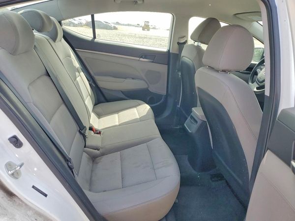 2017 HYUNDAI ELANTRA SE Base