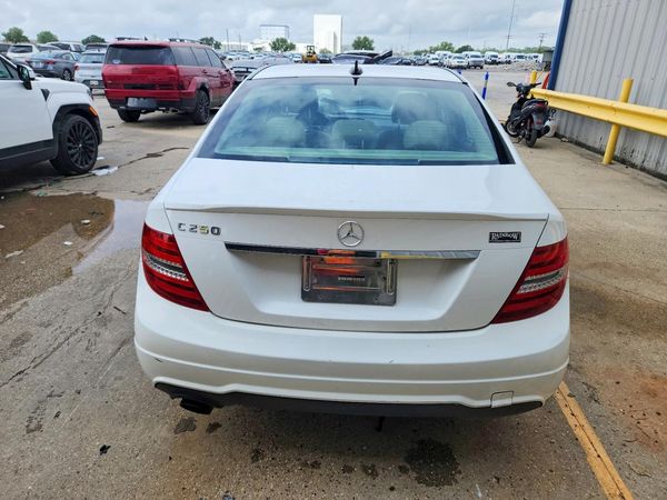 2014 MERCEDES-BENZ C C250