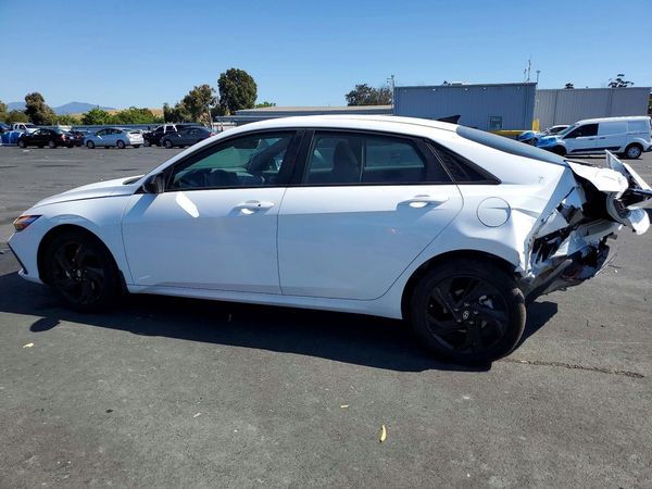 2026 HYUNDAI ELANTRA
