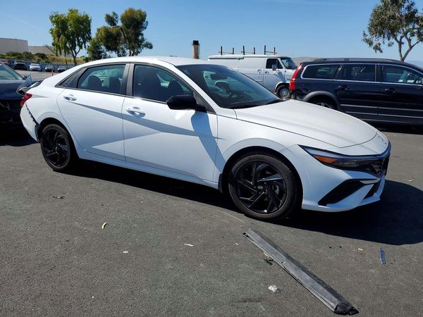 2026 HYUNDAI ELANTRA