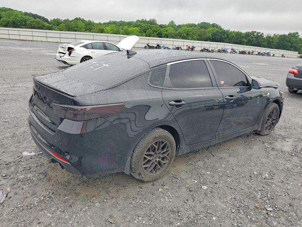 2017 KIA OPTIMA