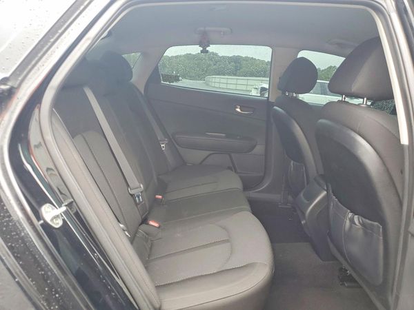 2017 KIA OPTIMA